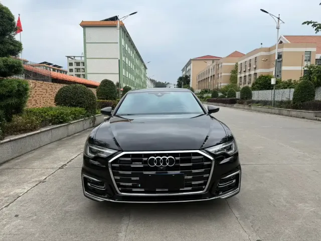 Audi A6L — Фото автомобиля 2