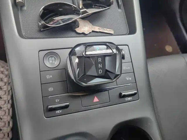 BYD Qin PLUS — Фото автомобиля 16
