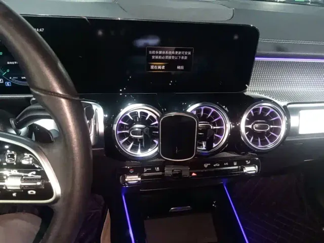 Mercedes-Benz EQB — Фото автомобиля 12