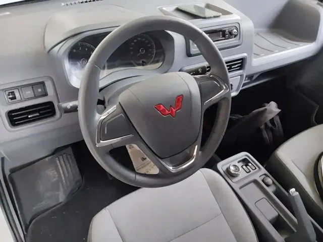 Wuling Yangguang — Фото автомобиля 10