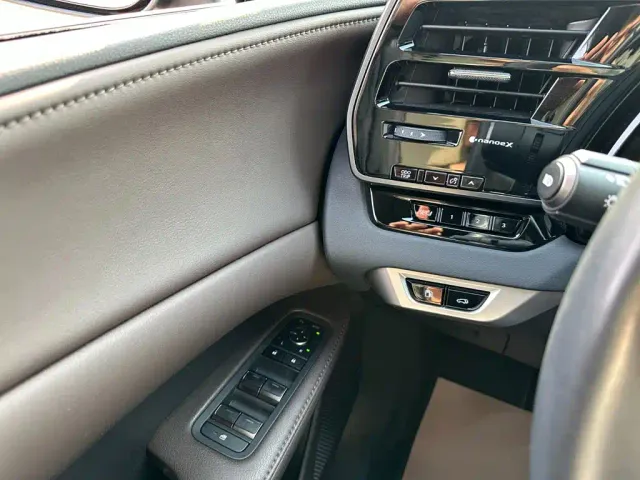 Lexus RX — Фото автомобиля 24