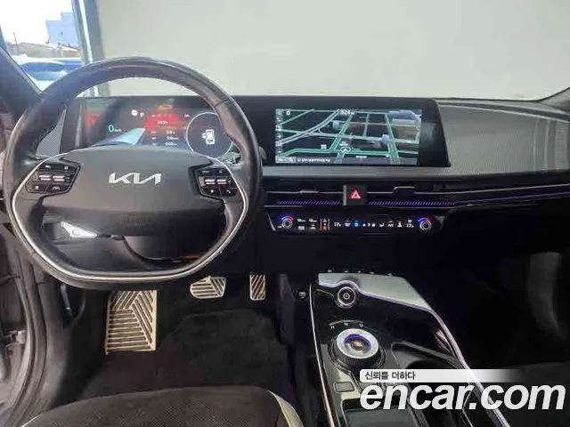 Kia EV6 — Фото автомобиля 18