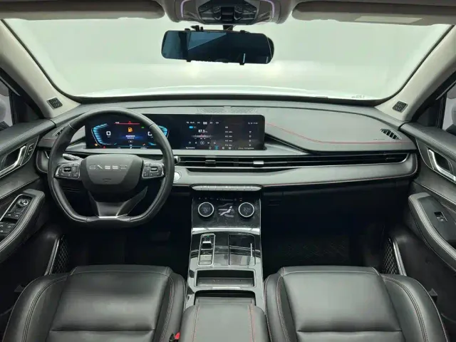 Exeed LX — Фото автомобиля 19