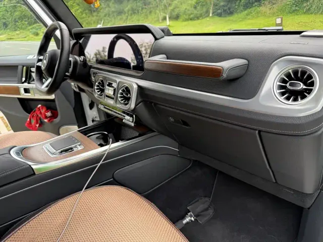 Mercedes-Benz G-Class — Фото автомобиля 8