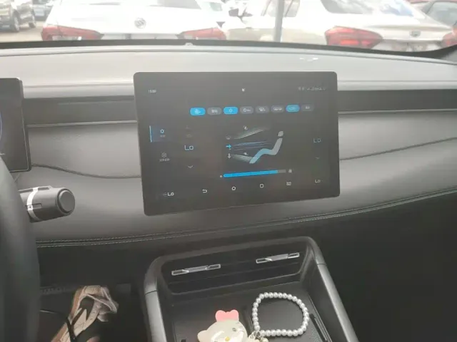 BYD Qin PLUS — Фото автомобиля 12