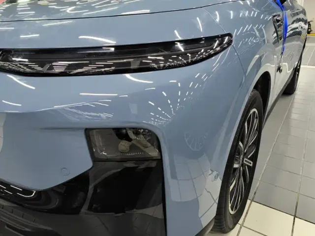 Leapmotor B10 — Фото автомобиля 5