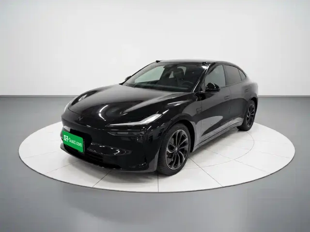 Фотография автомобиля — Onvo L60