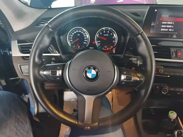 BMW X1 — Фото автомобиля 10