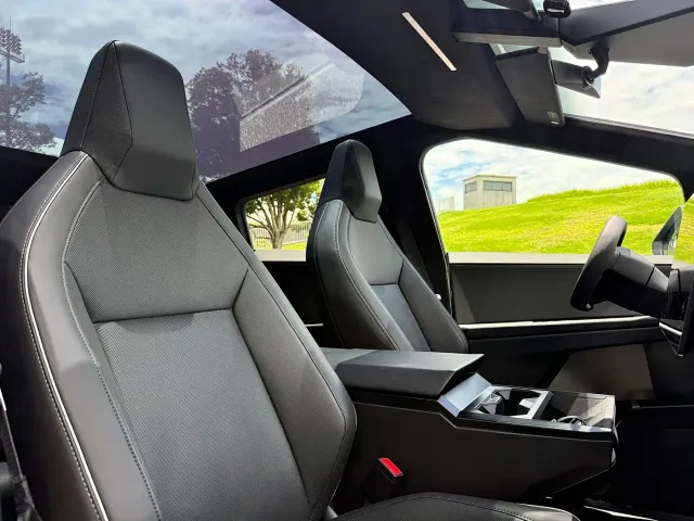 Tesla Cyber Off-Road Traveler — Фото автомобиля 19