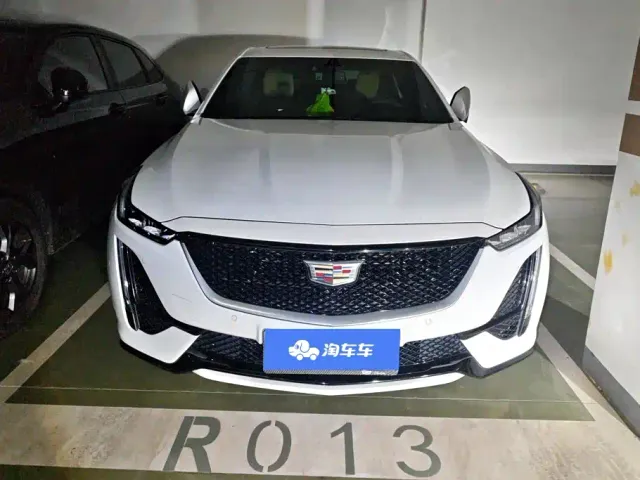 Cadillac CT5 — Фото автомобиля 2