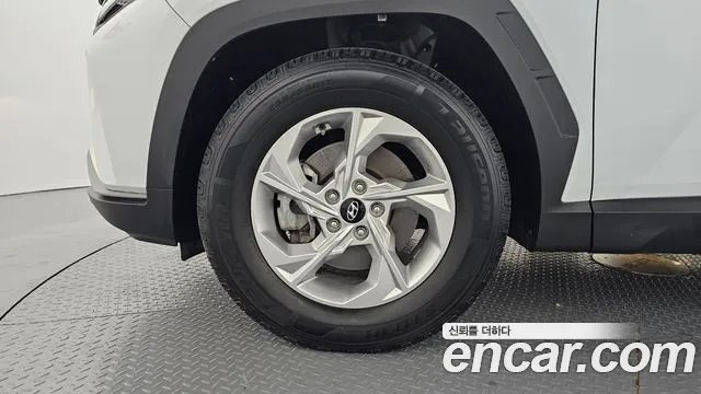 Hyundai Tucson Бензин 1.6 турбо 2WD — Фото автомобиля 5