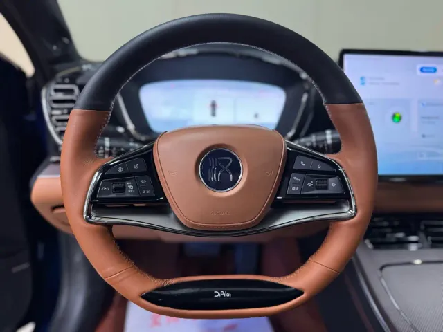 BYD Han 2022 EV Genesis Edition 610KM AWD Premium — Фото автомобиля 16