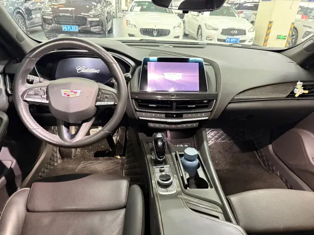 Cadillac CT5 — Фото автомобиля 4
