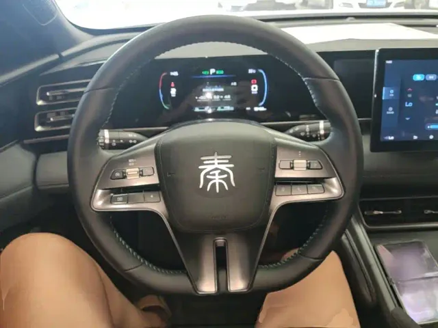 BYD Qin L — Фото автомобиля 10