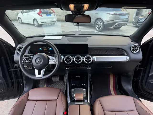 Mercedes-Benz GLB-Class — Фото автомобиля 24