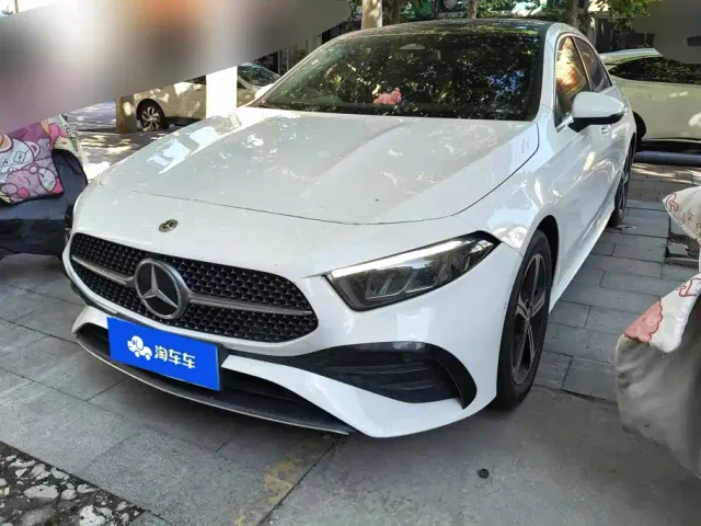 Фотография автомобиля — Mercedes-Benz A-Class