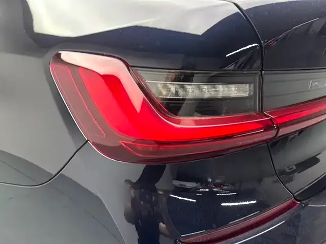 BMW 3 Series — Фото автомобиля 19