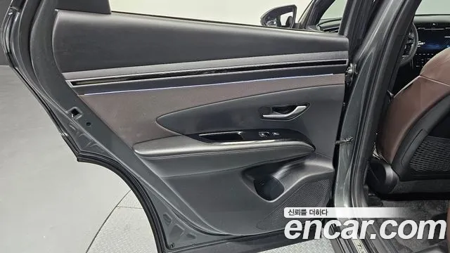 Hyundai Tucson Tucson (NX4) Дизель 2.0 2WD — Фото автомобиля 25