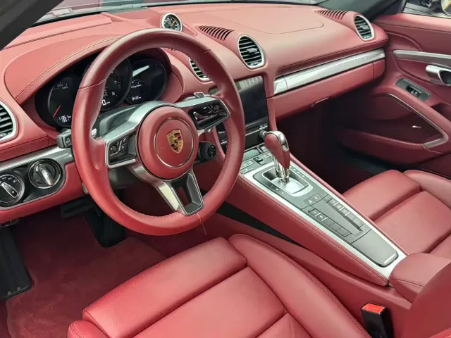 Porsche 718 — Фото автомобиля 9
