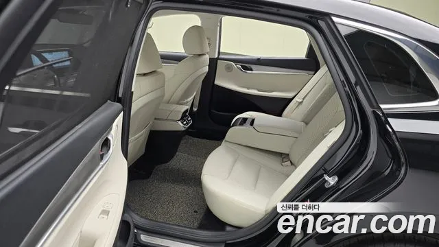 Hyundai Grandeur Grandeur (New) — Фото автомобиля 12