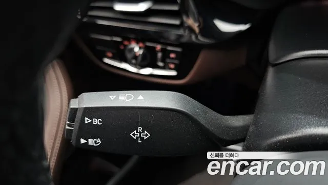 BMW 5-Series — Фото автомобиля 19