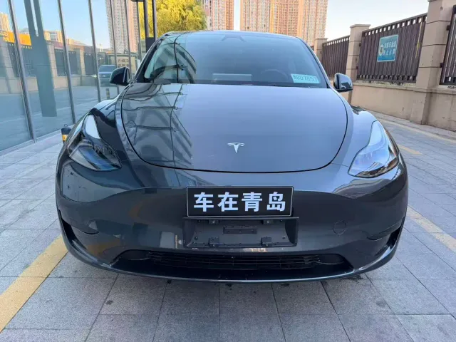 Фотография автомобиля — Tesla Model Y