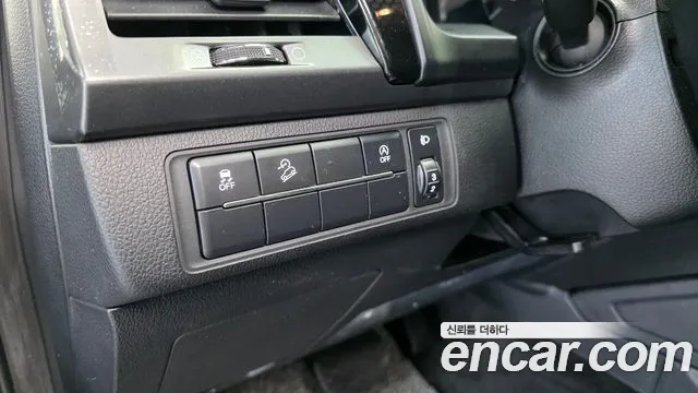 KG_Mobility_Ssangyong Rexton Новый Rexton Sport Дизель 2.2 4WD — Фото автомобиля 13