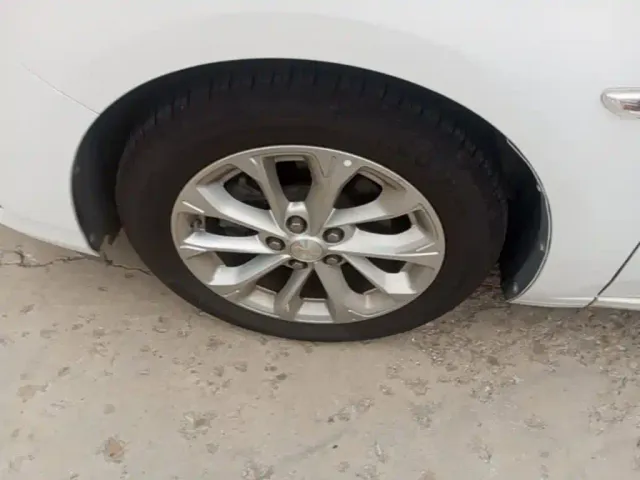 Chevrolet Monza — Фото автомобиля 22