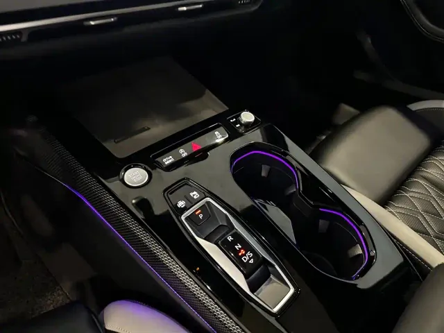 Audi A5L — Фото автомобиля 12