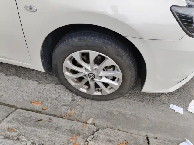 Nissan Sylphy — Фото автомобиля 24