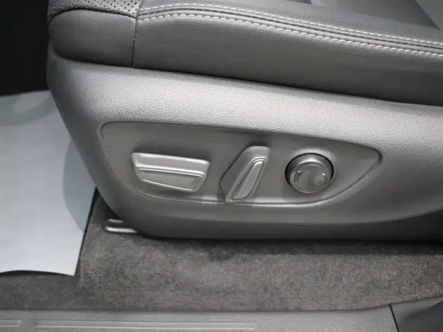 Toyota Prado — Фото автомобиля 12