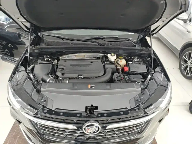 Buick Envision Plus — Фото автомобиля 19