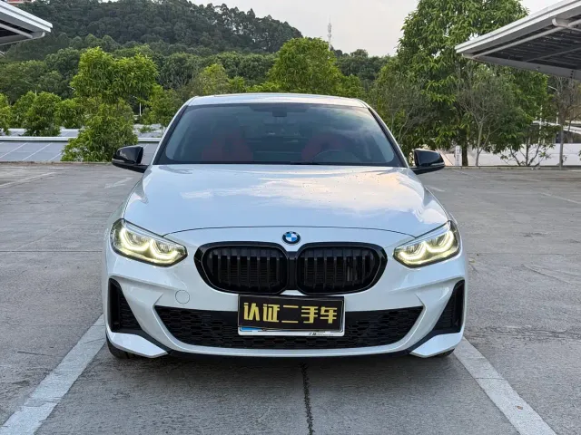 BMW 1 Series — Фото автомобиля 2