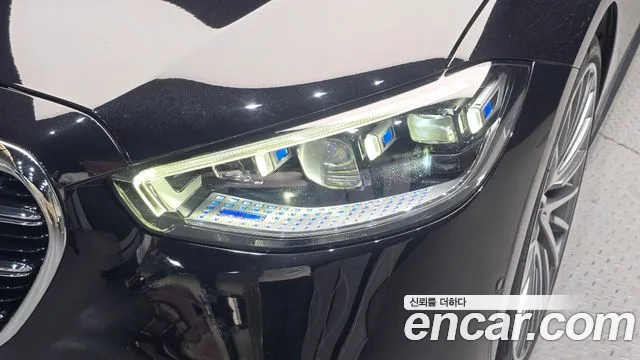 Mercedes-Benz S-Class — Фото автомобиля 22