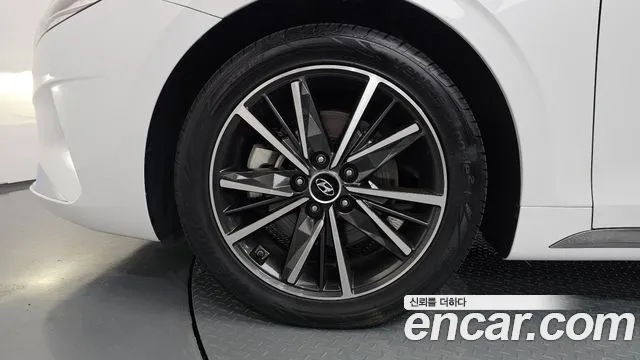 Hyundai Grandeur Новый Grandeur IG — Фото автомобиля 5
