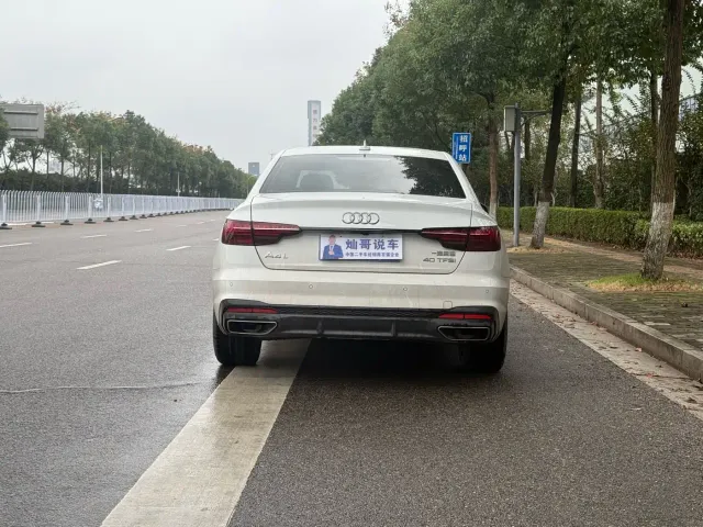 Audi A4L — Фото автомобиля 9