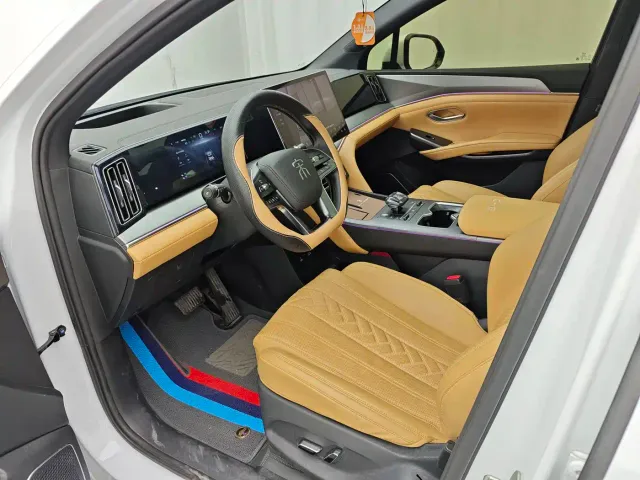 BYD Song L DM-i — Фото автомобиля 13