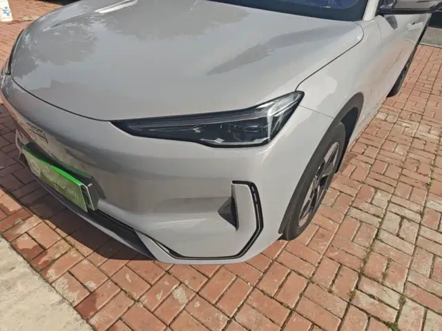 Geely Galaxy E5 — Фото автомобиля 23