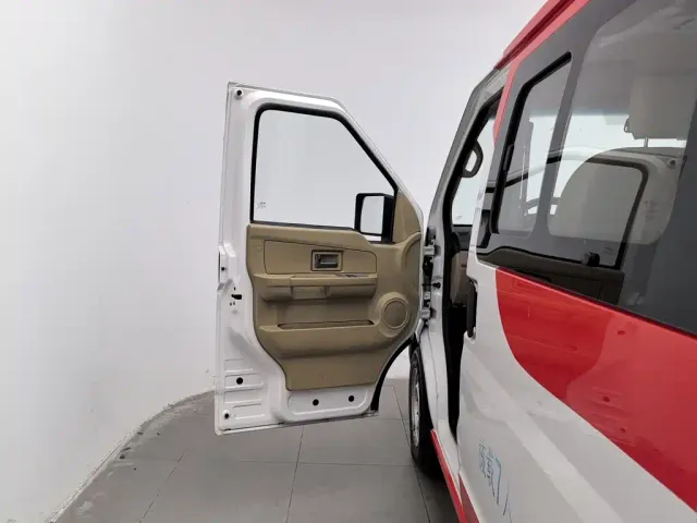 Dongfeng Xiaokang C36 — Фото автомобиля 8