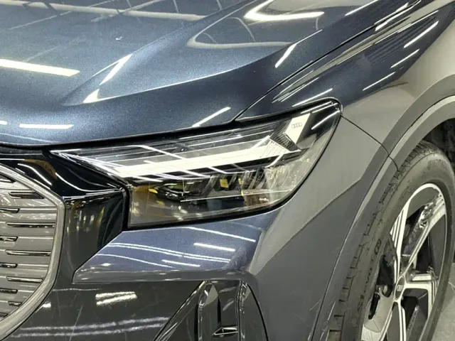 Audi Q4 e-tron — Фото автомобиля 9