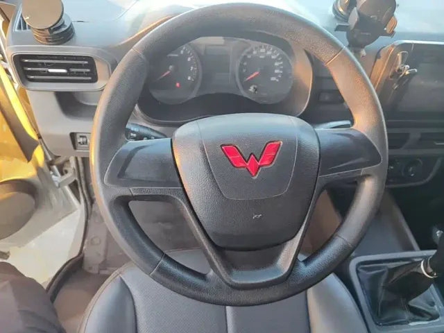 Wuling Longka — Фото автомобиля 10