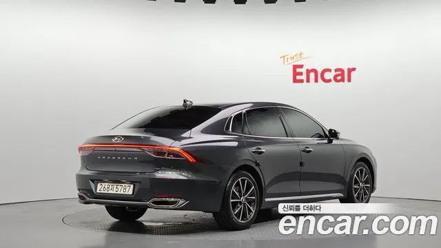 Hyundai Grandeur Новый Grandeur IG — Фото автомобиля 2