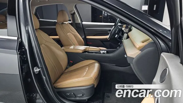 Hyundai Sonata — Фото автомобиля 16