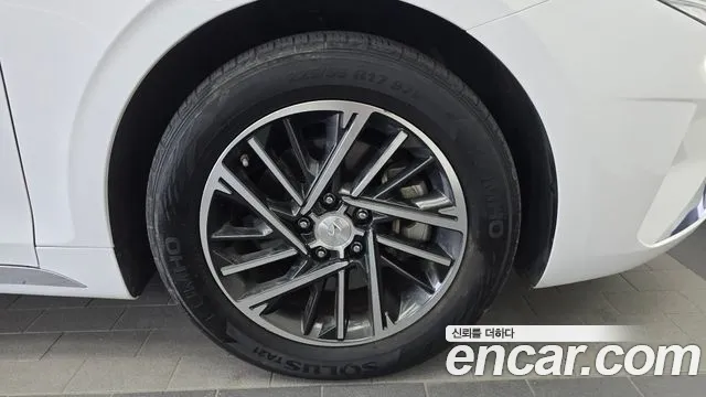 Hyundai Grandeur Новый Grandeur IG 3.0 LPi (Для проката) — Фото автомобиля 19