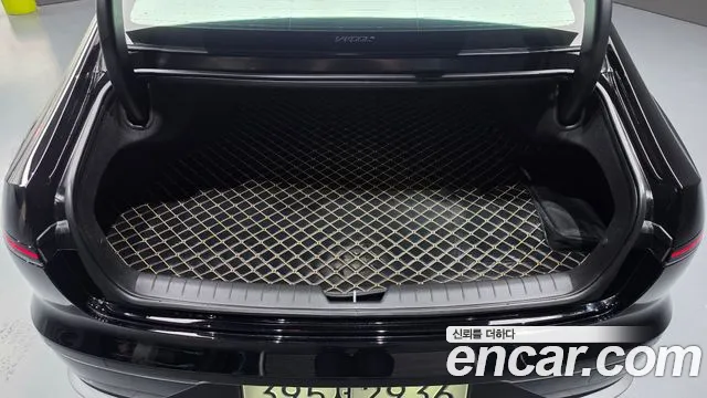Hyundai Grandeur GN7 — Фото автомобиля 20
