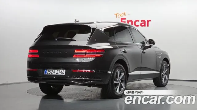 Genesis GV80 — Фото автомобиля 2