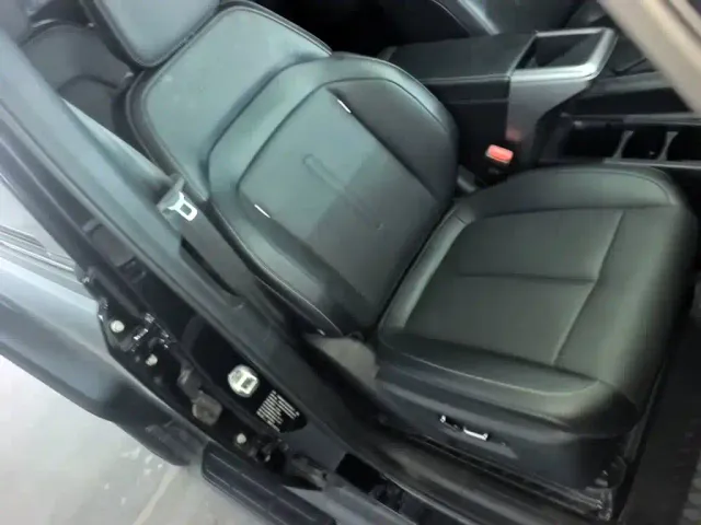 iCAR V23 — Фото автомобиля 24