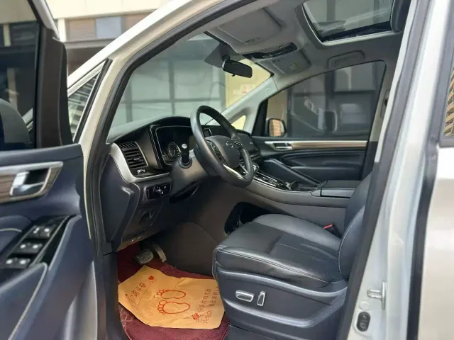 GAC Trumpchi M8 — Фото автомобиля 4