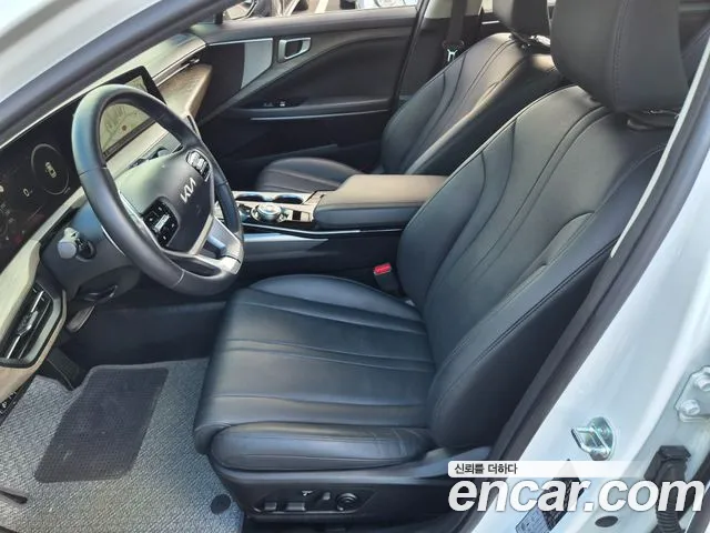 Kia K8 — Фото автомобиля 13
