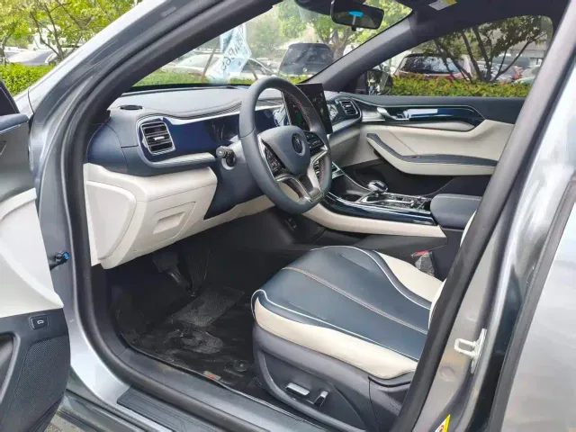 BYD Qin PLUS — Фото автомобиля 9